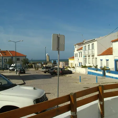 아파트 Santa Marta House 에리세이라